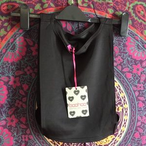 Boohoo Crop Top (Never Worn)